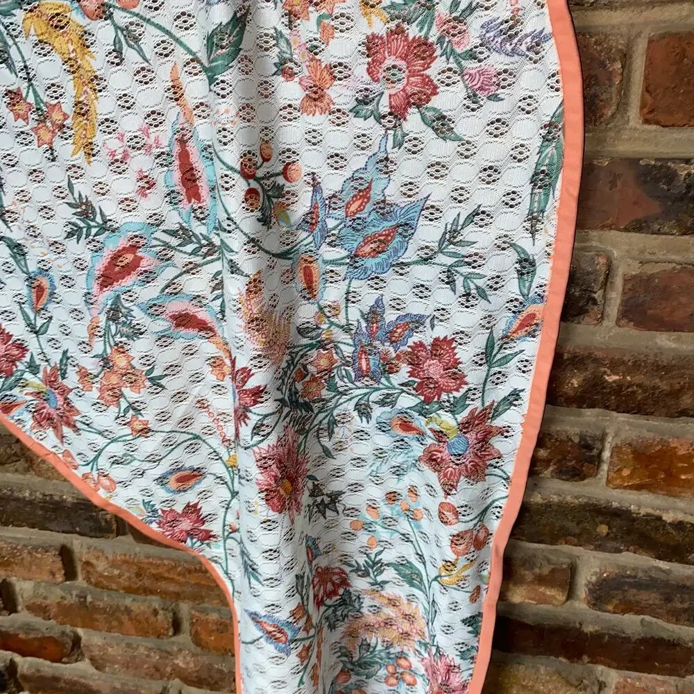 Vintage 80s Floral Crochet Knit Triangle Scarf Women's